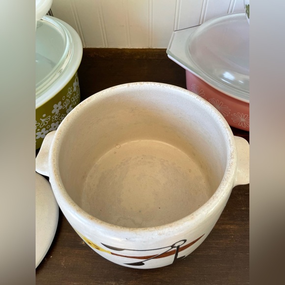 Vintage Westbend Stoneware Bean Pot❤️ - Picture 5 of 12